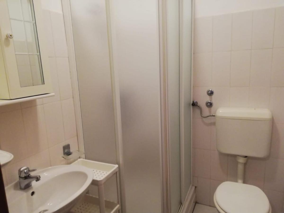 Iva/Sepac 1 Apartment Кърк Екстериор снимка